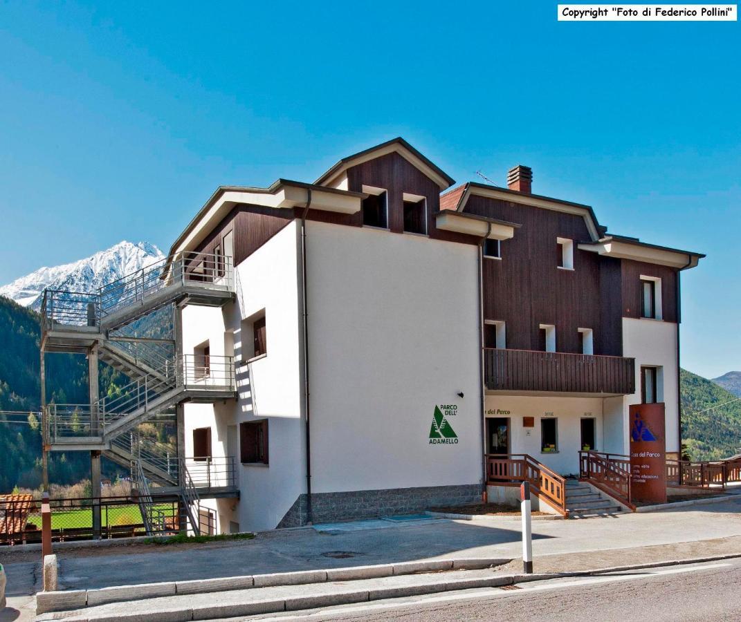Casa Del Parco Dell'Adamello Di Vezza D'Oglio Hostel Ngoại thất bức ảnh